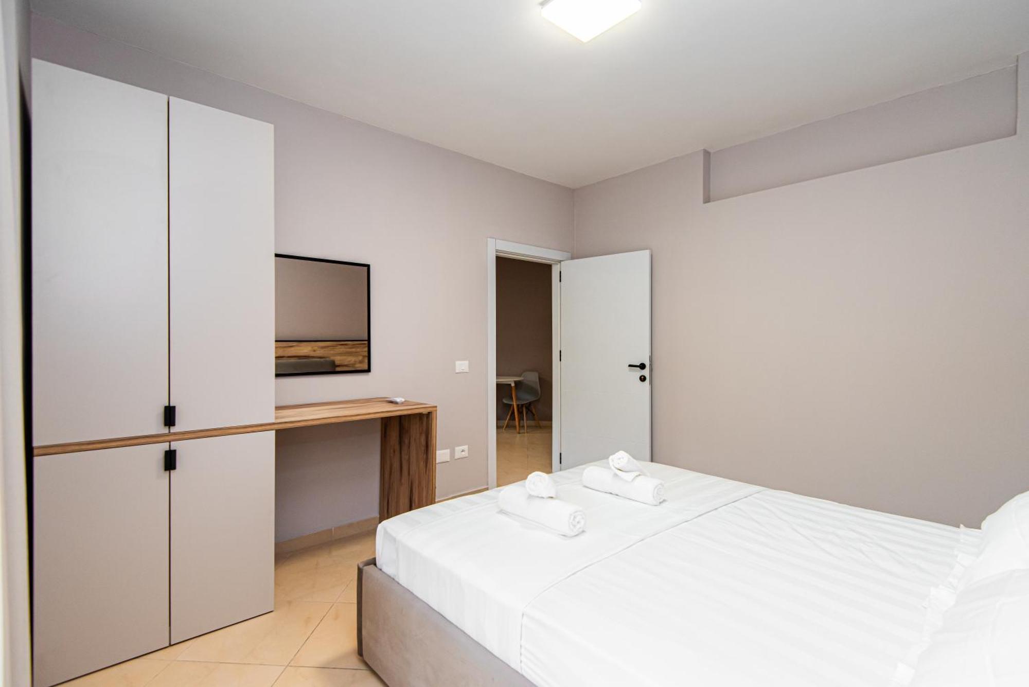 Aparthotel Eda Durres Exterior photo